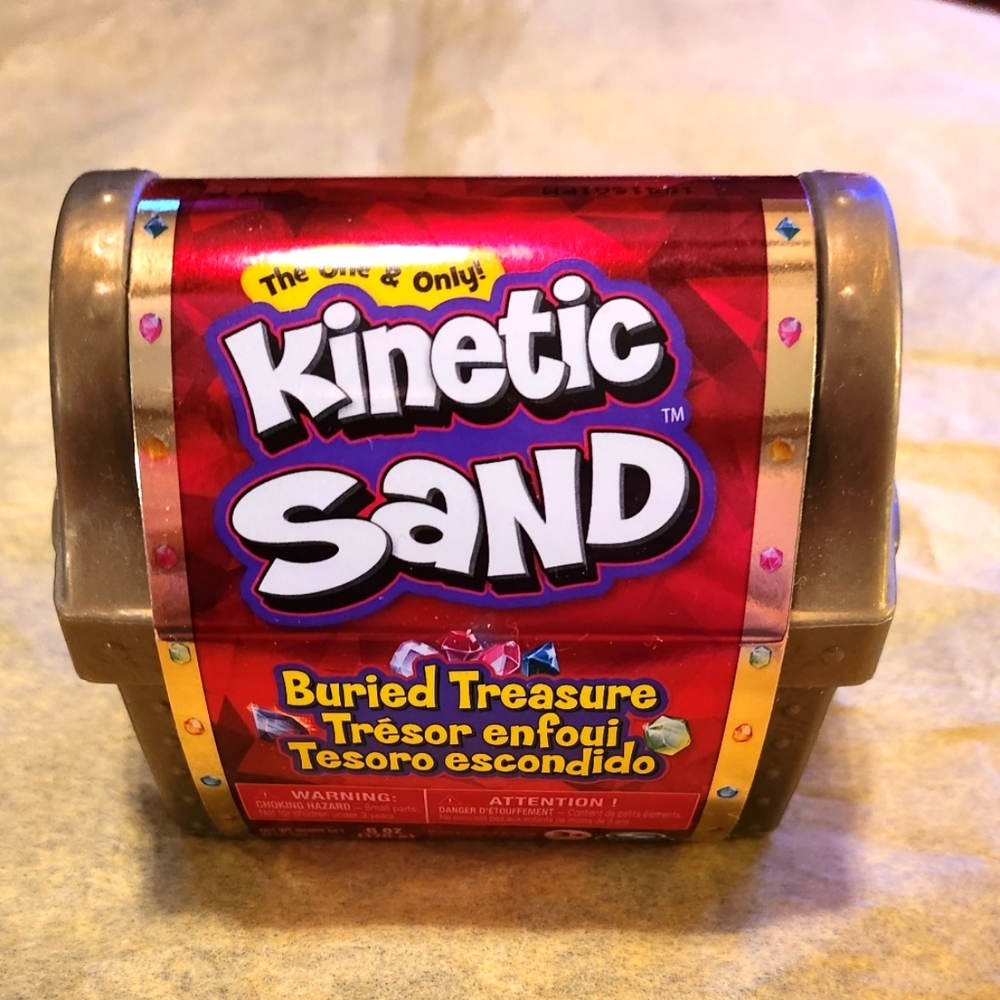 Kinetic Sand Buried Treasure NWT